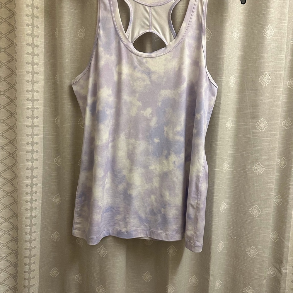 Athleta tank top shirt size XL like new
Dark pink color 
Tags: Lululemon, Nike - Picture 2 of 6